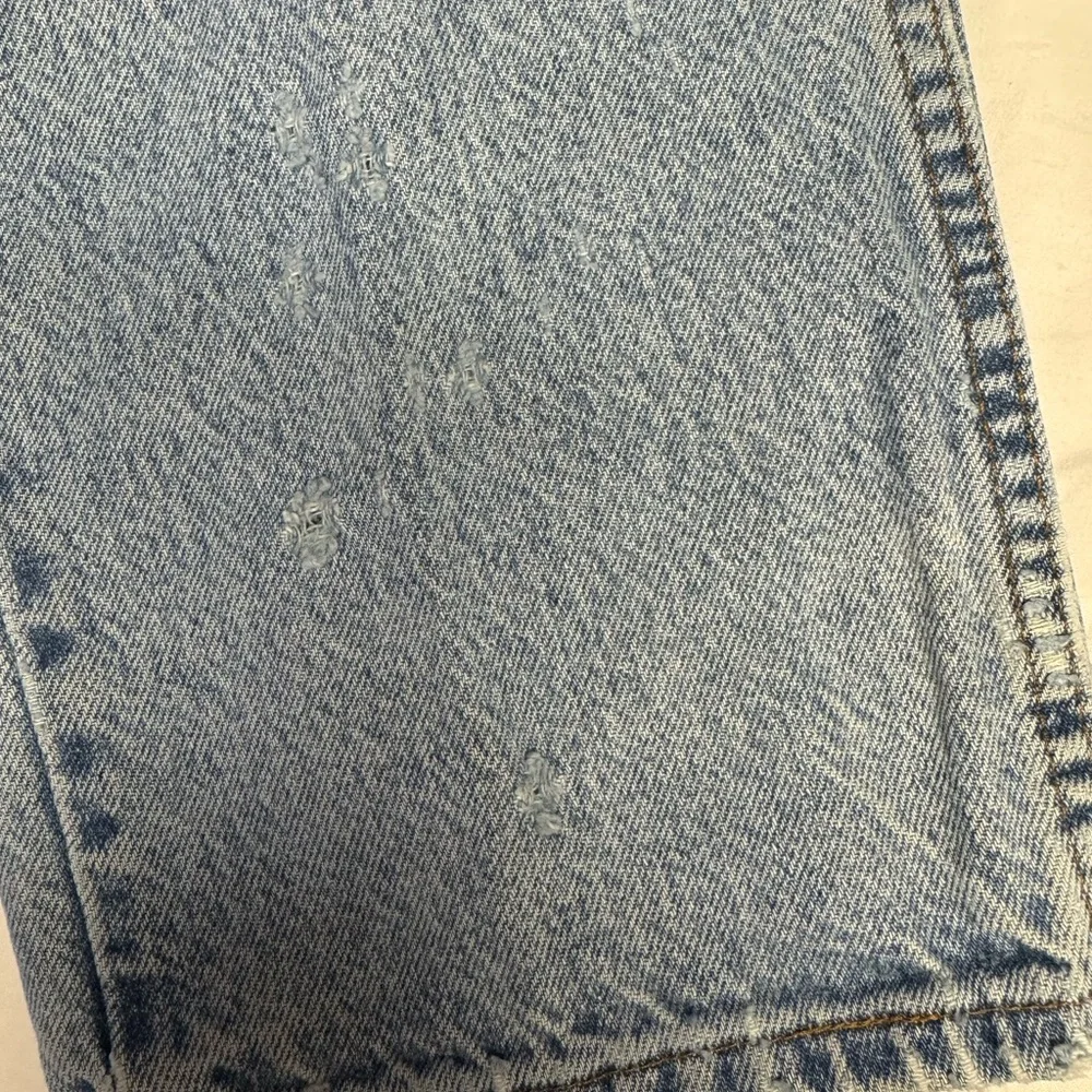 Levis stylish light